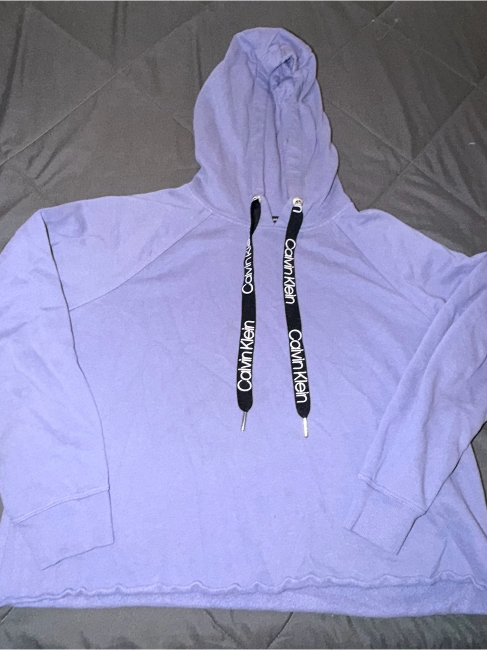Women’s crop sweatshirt